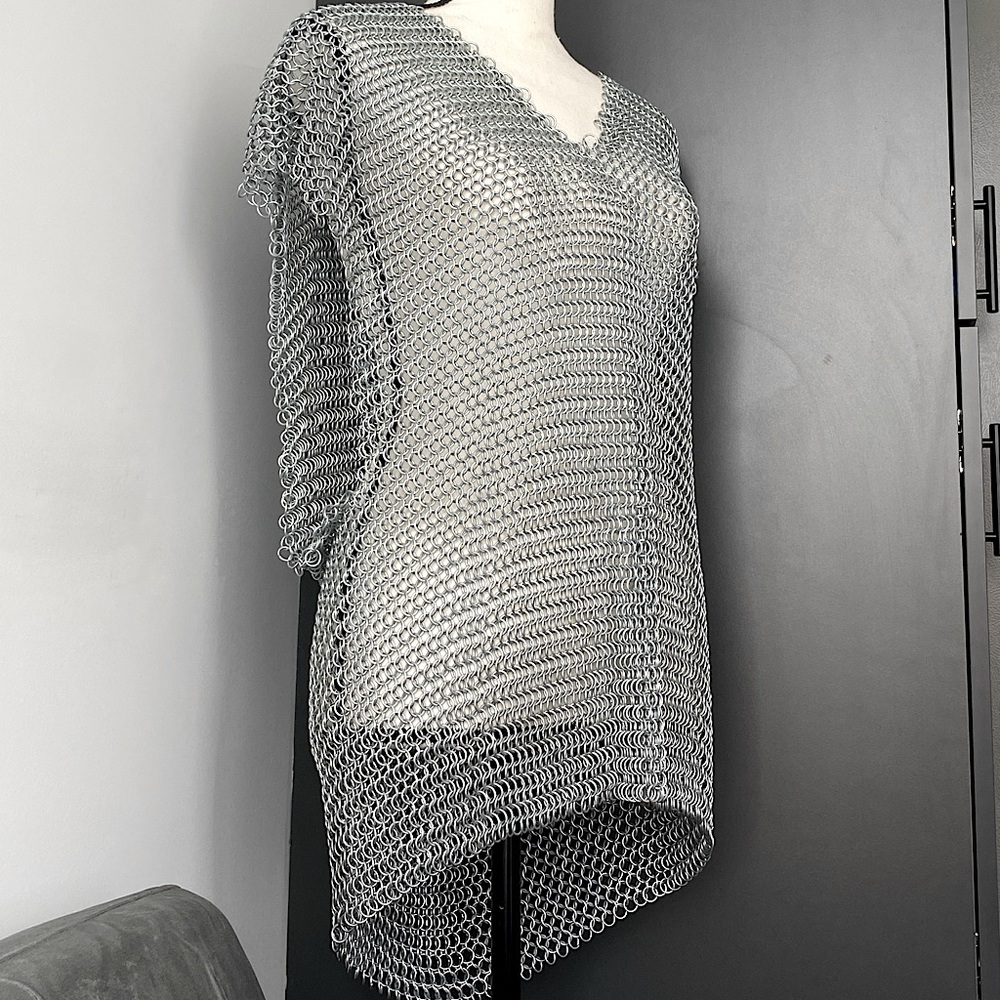 Chainmail body armor
